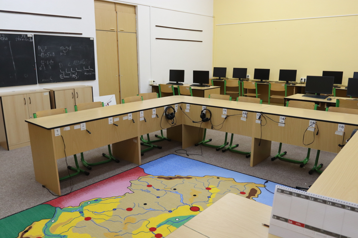 ZŠ Bezručova 190 – PC Učebna ZŠ Bezručova 190 - PC Učebna